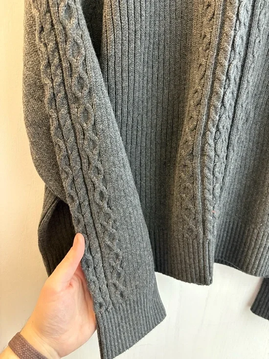 LOFT Gray Ribbed Knit Crewneck Sweater NWOT - Picture 3 of 5
